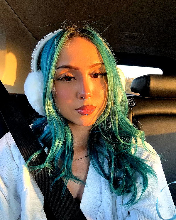 yenichaxx.407 instagram image archive image