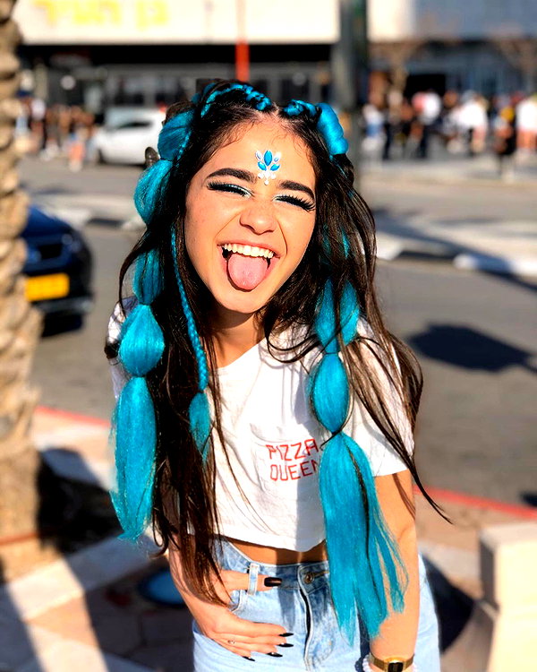 yulialam__ instagram image archive image