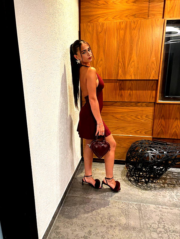 yulialam__ instagram image archive image