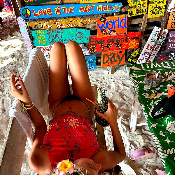 yumisback17 instagram image archive image