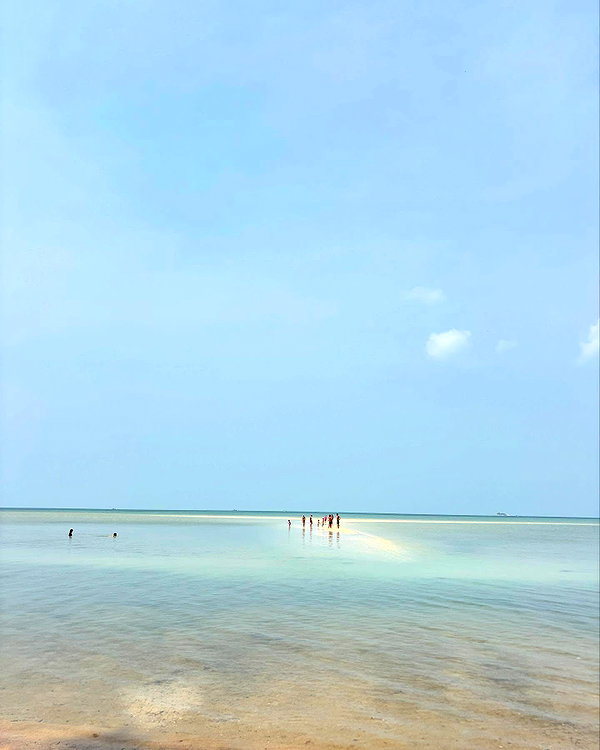 yumisback17 instagram image archive image