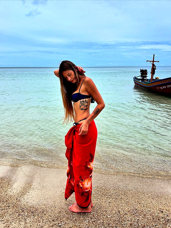 yumisback17 instagram image archive image