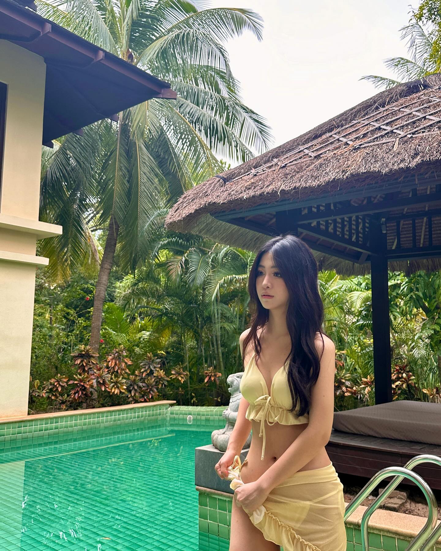 ywwyiiing instagram image archive image