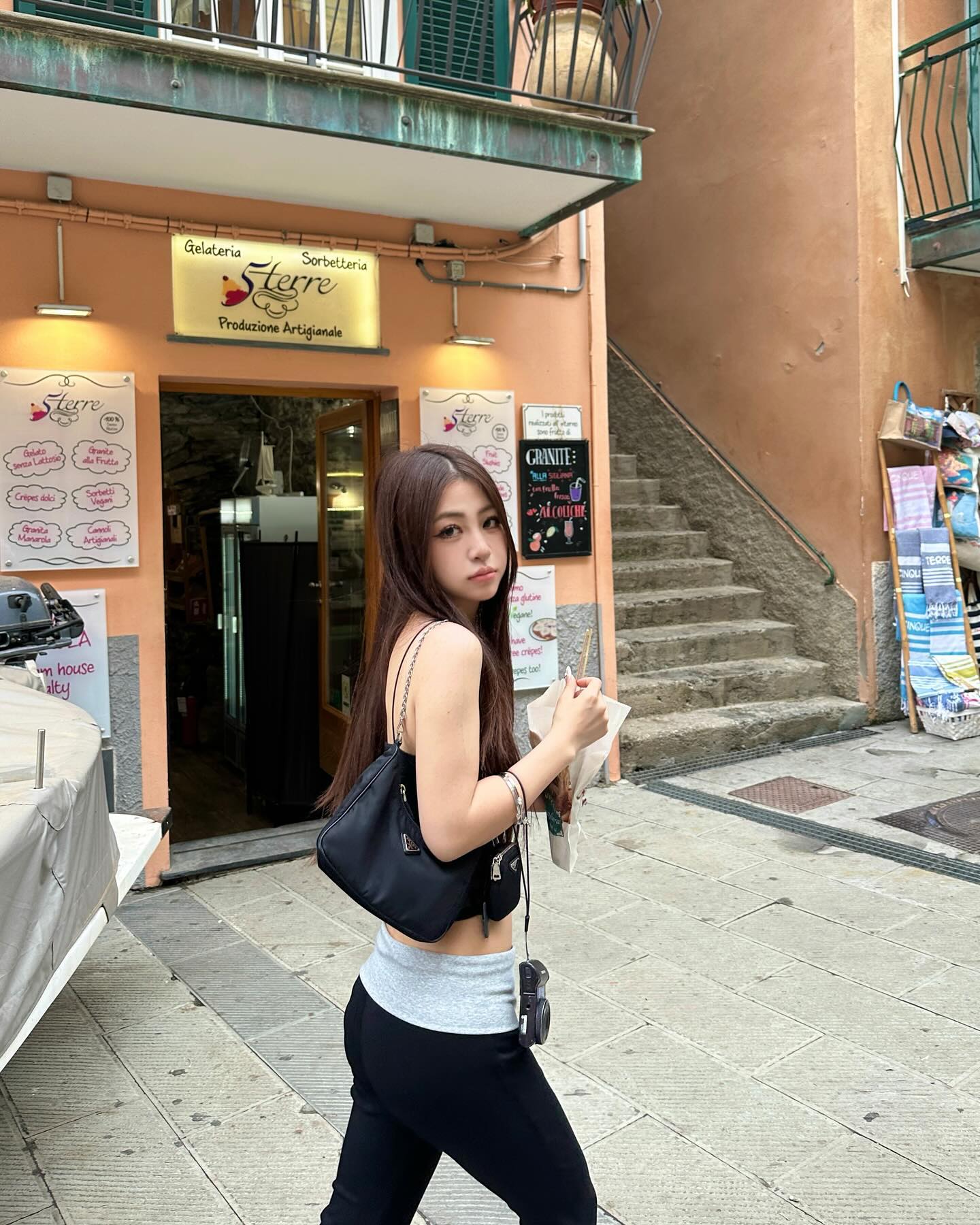 ywwyiiing instagram image archive image