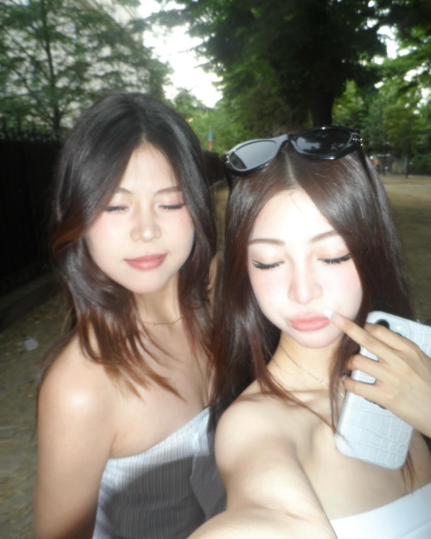 ywwyiiing instagram image archive image