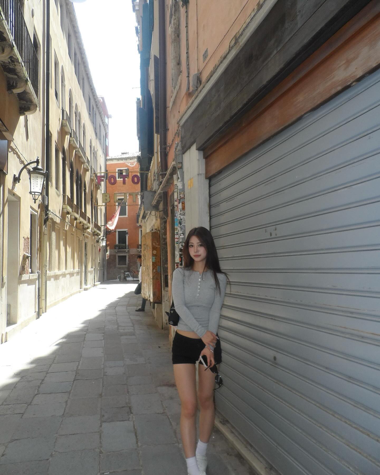 ywwyiiing instagram image archive image