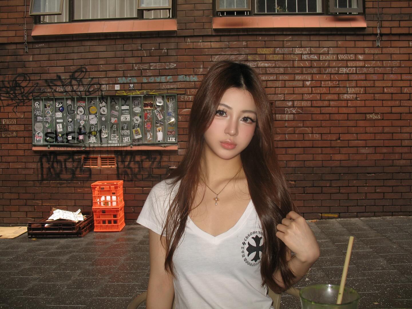 ywwyiiing instagram image archive image