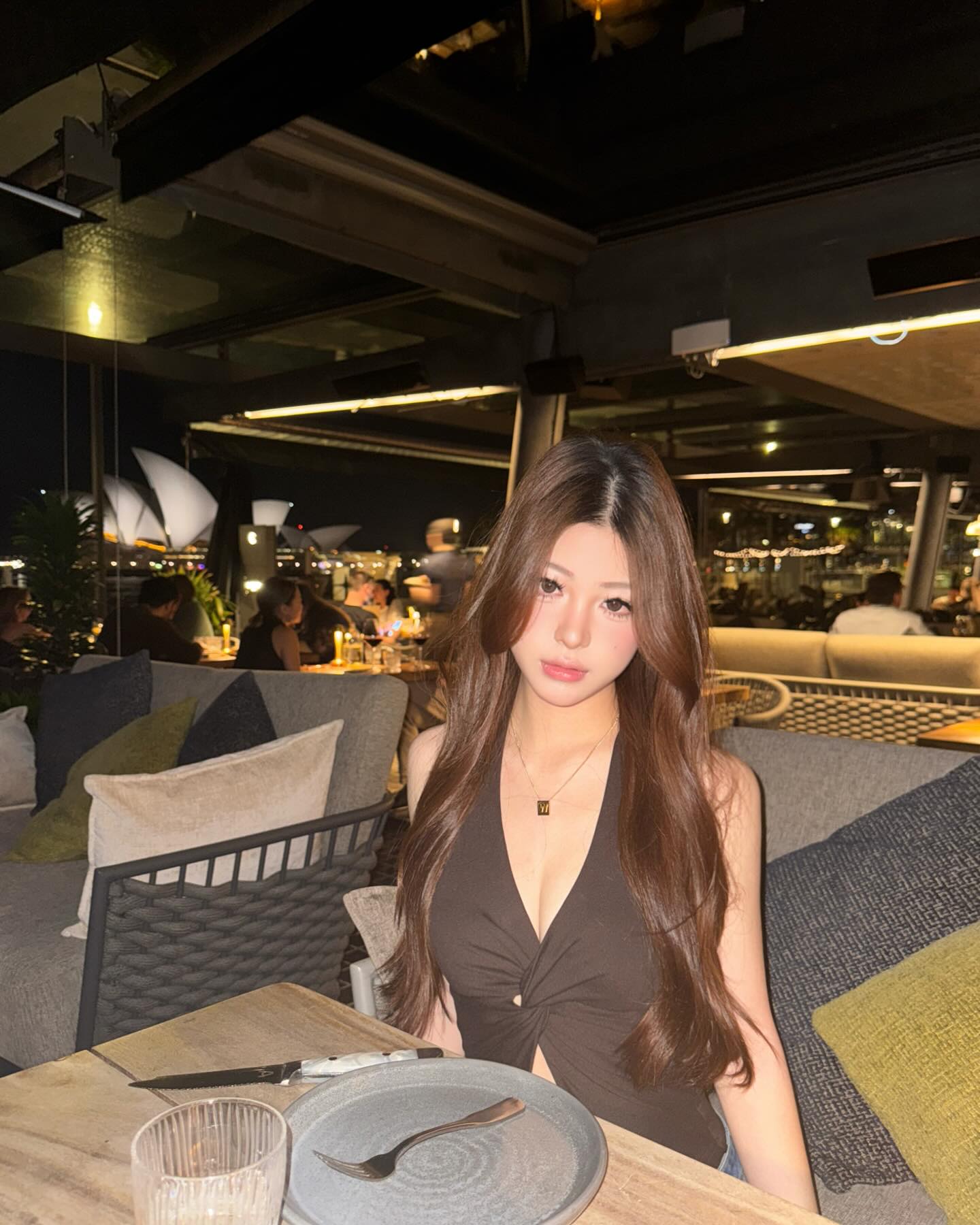 ywwyiiing instagram image archive image