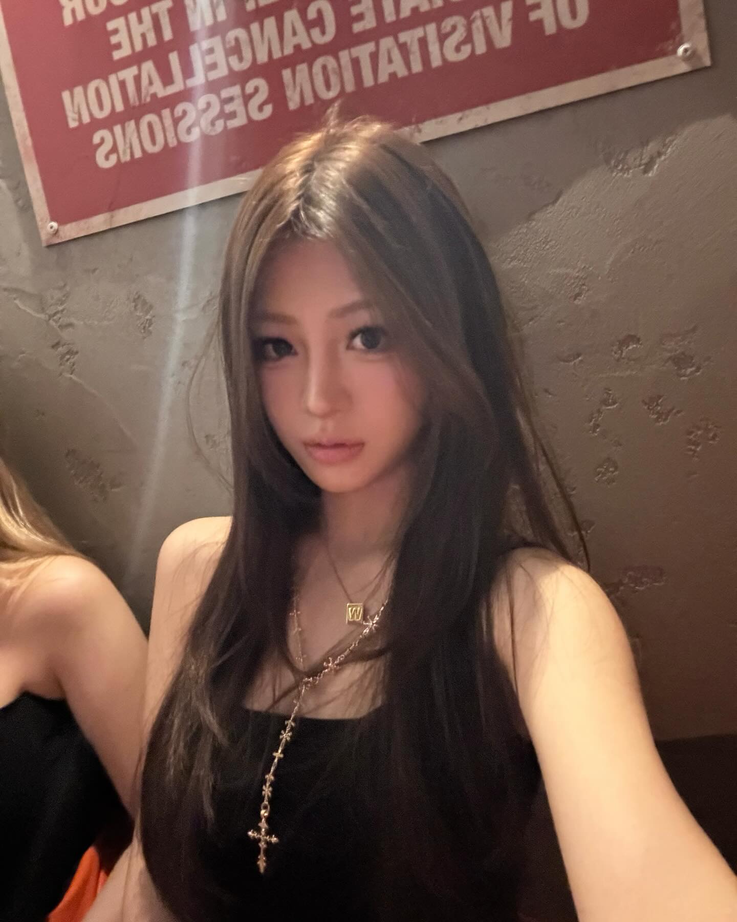 ywwyiiing instagram image archive image