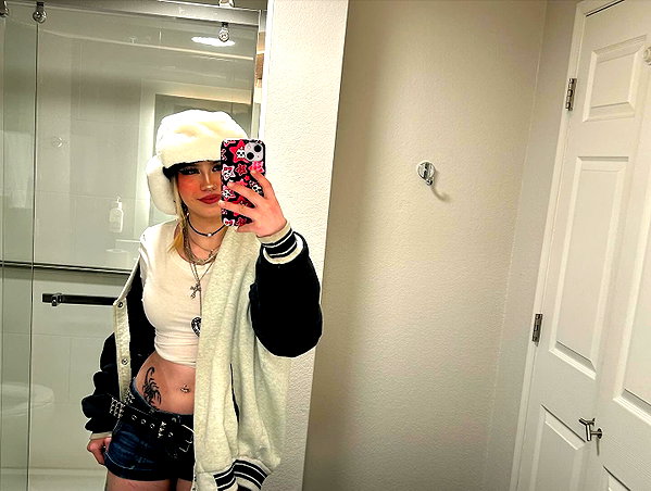 zia__jones instagram image archive image