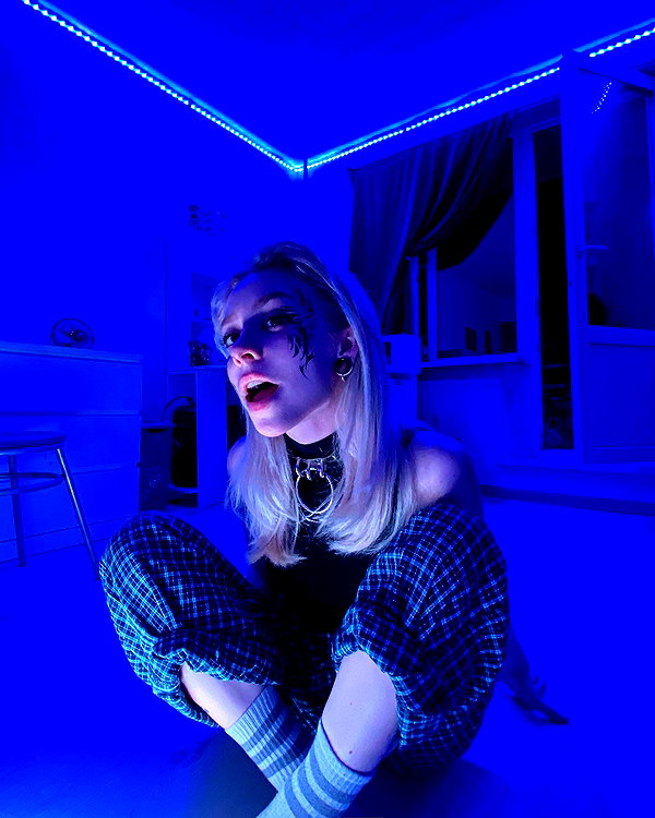 zira_merz instagram image archive image