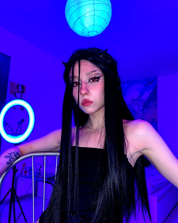 zira_merz instagram image archive image