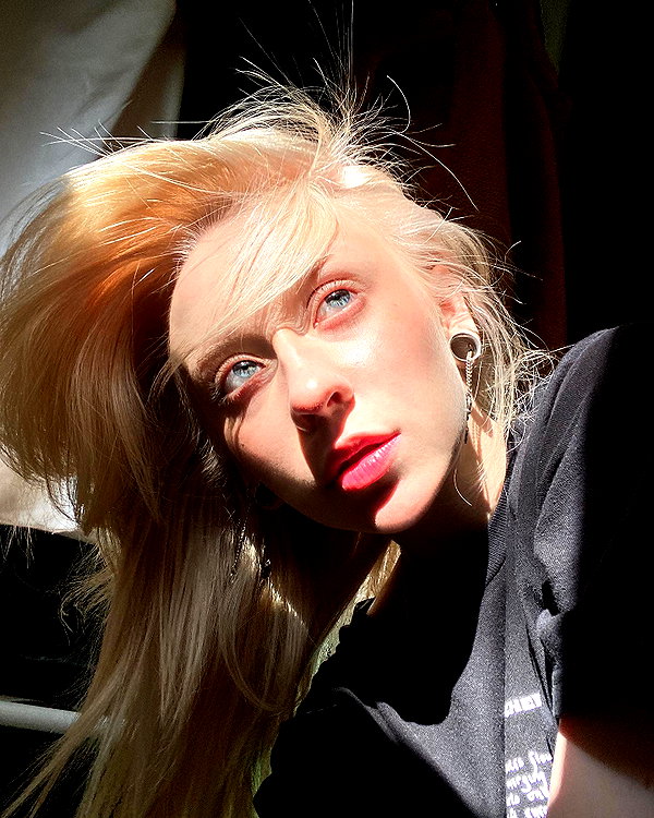 zira_merz instagram image archive image