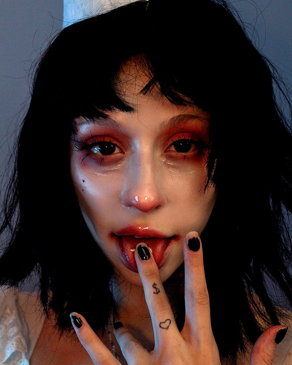 zira_merz instagram image archive image