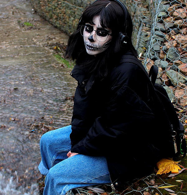 zira_merz instagram image archive image