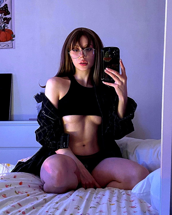 zira_merz instagram image archive image