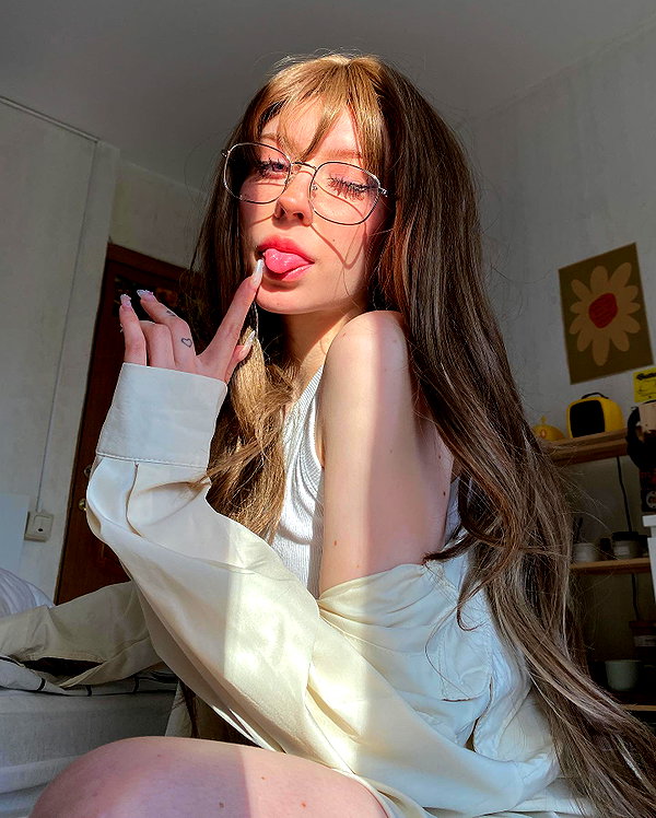 zira_merz instagram image archive image