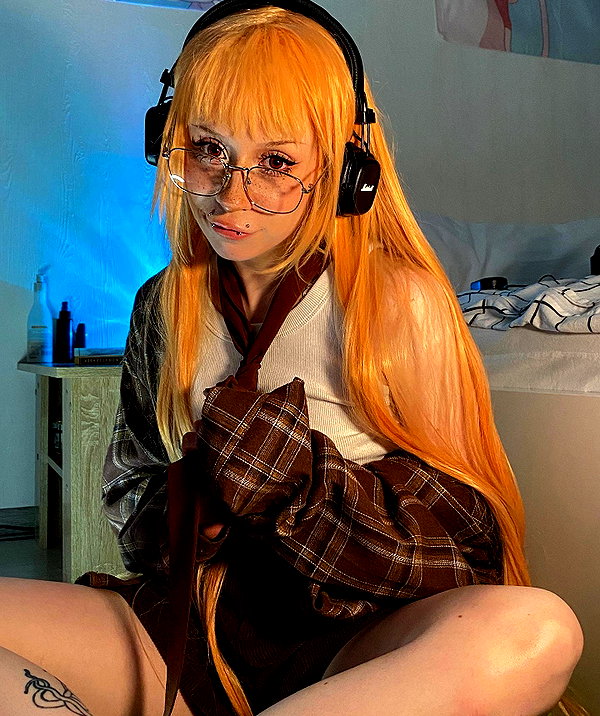 zira_merz instagram image archive image