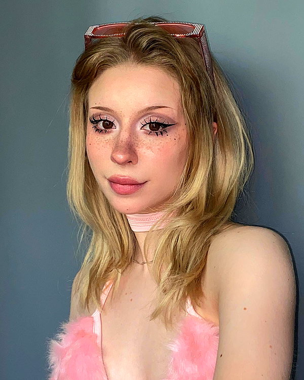 zira_merz instagram image archive image