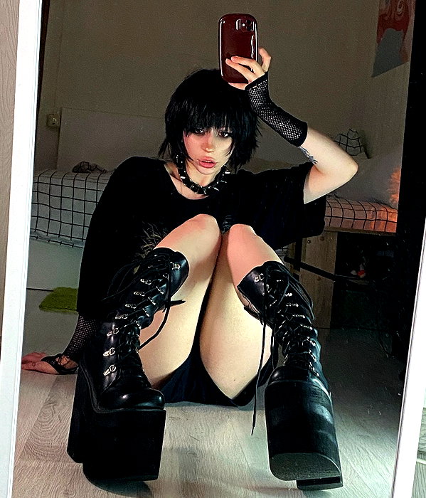 zira_merz instagram image archive image