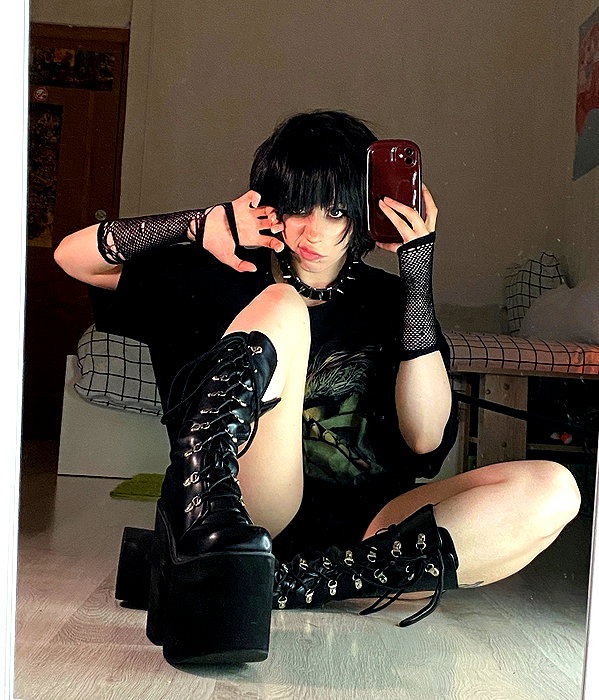 zira_merz instagram image archive image
