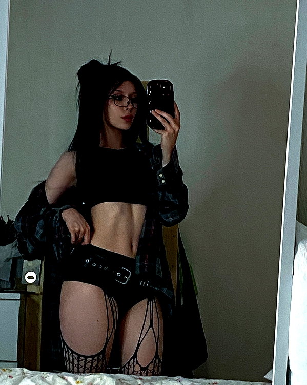zira_merz instagram image archive image