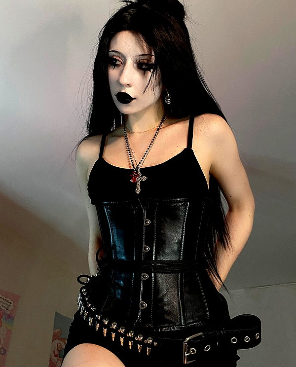 zira_merz instagram image archive image