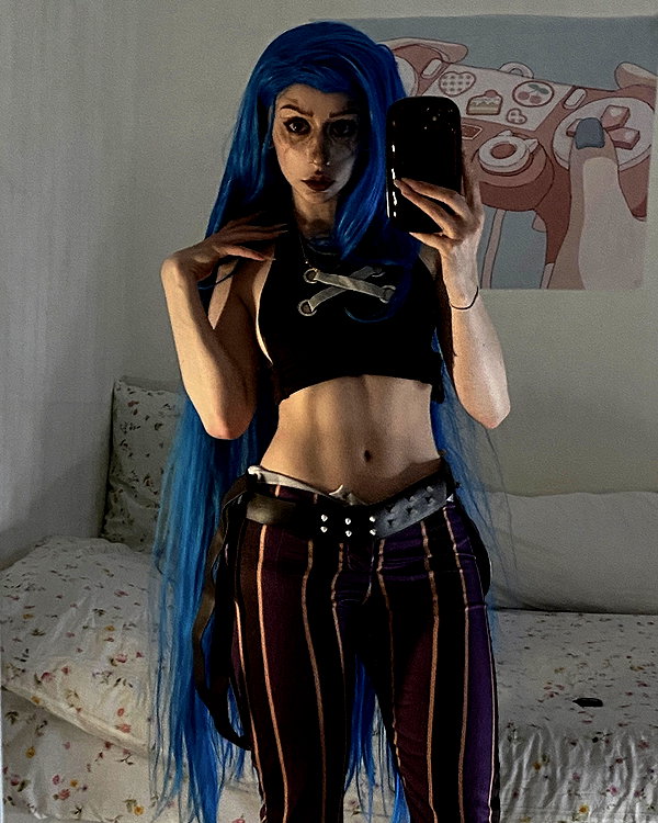 zira_merz instagram image archive image