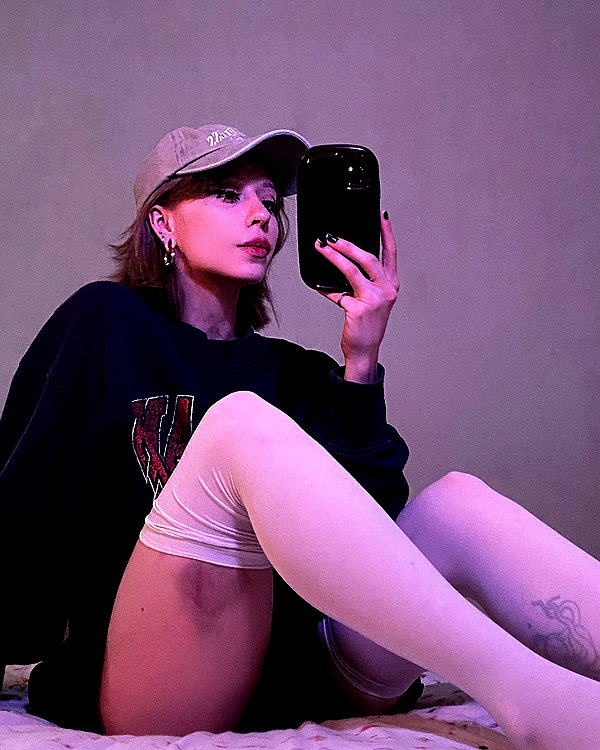 zira_merz instagram image archive image