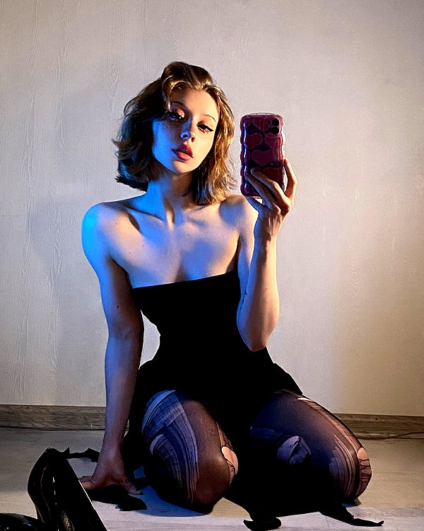zira_merz instagram image archive image