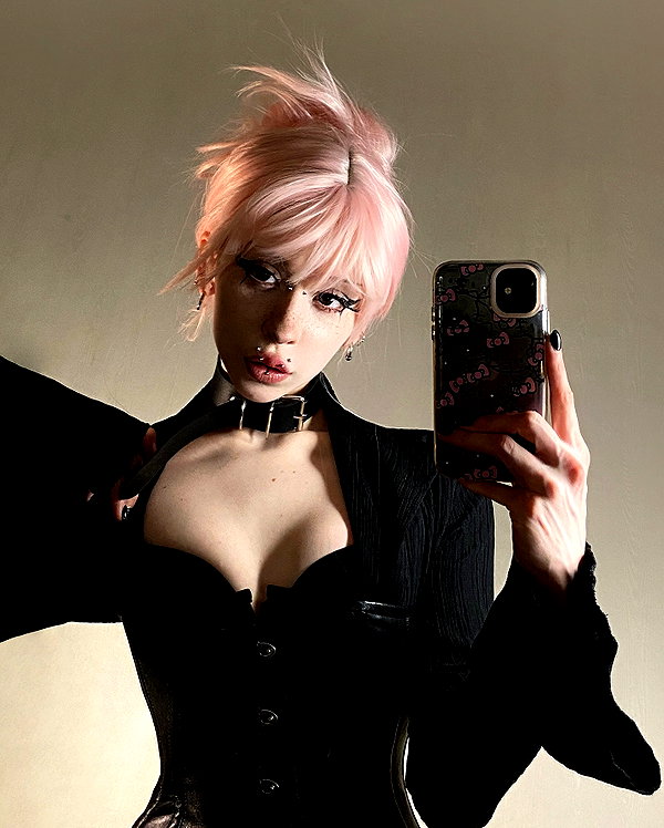 zira_merz instagram image archive image