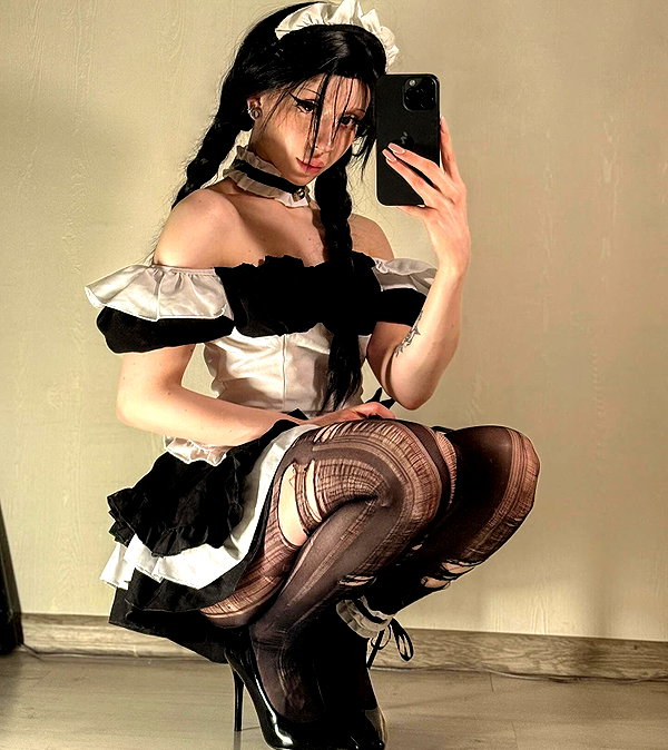 zira_merz instagram image archive image
