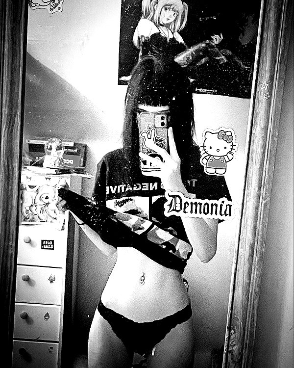 zmbigrl0_o zmbigrl0_o archive image