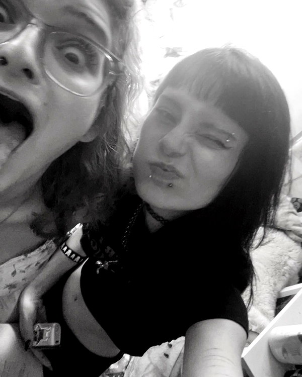 zmbigrl0_o zmbigrl0_o archive image
