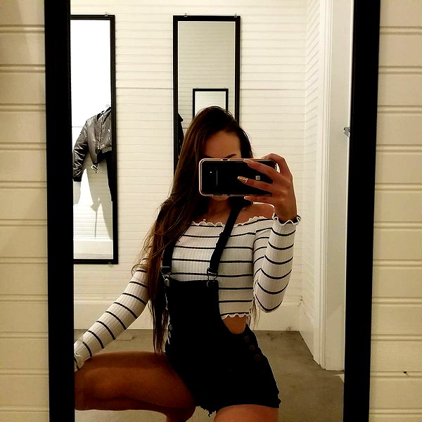 zoe.serena instagram image archive image