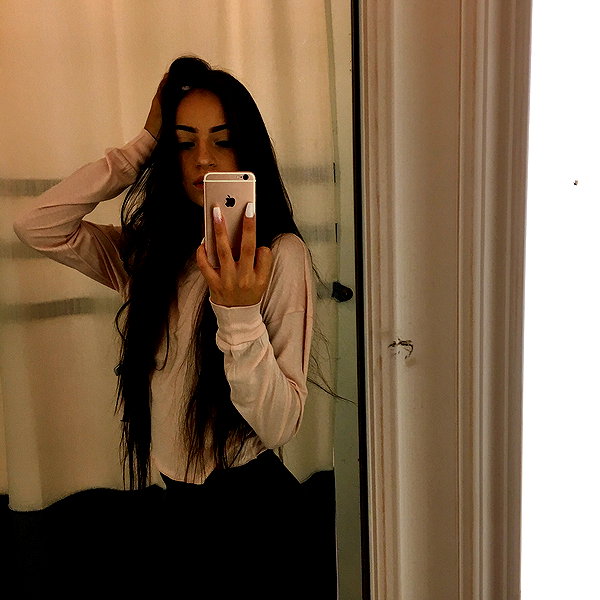 zoe.serena instagram image archive image