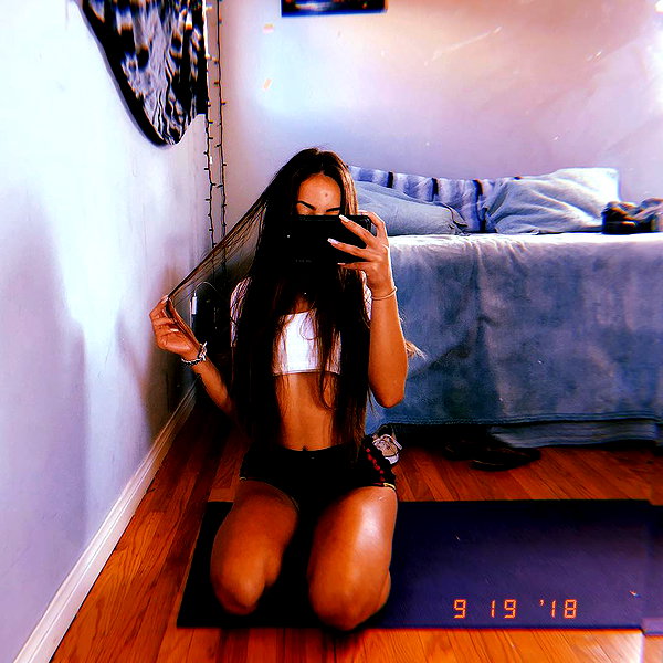 zoe.serena instagram image archive image