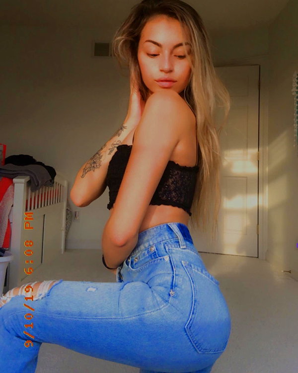zoe.serena instagram image archive image