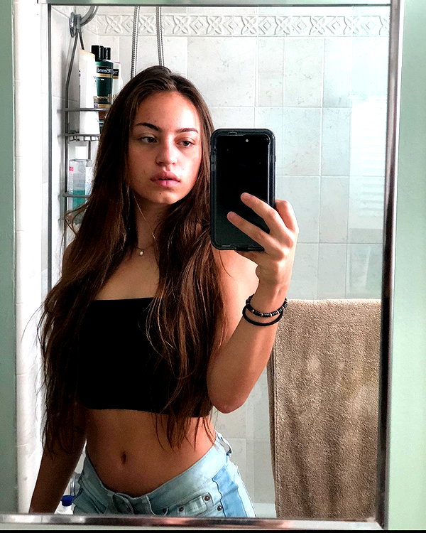 zoe.serena instagram image archive image