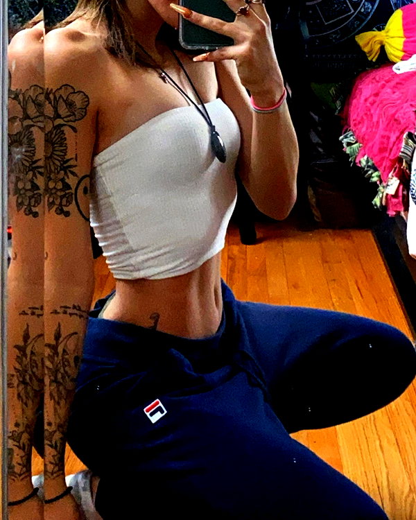 zoe.serena instagram image archive image