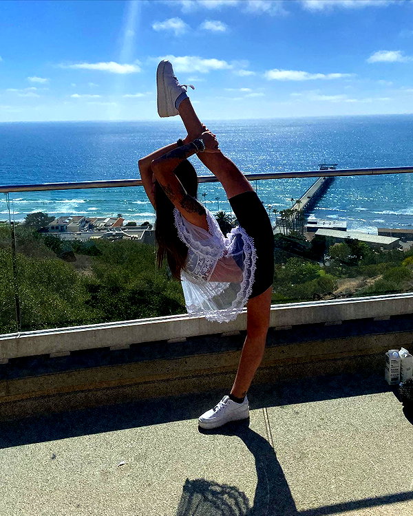 zoe.serena instagram image archive image