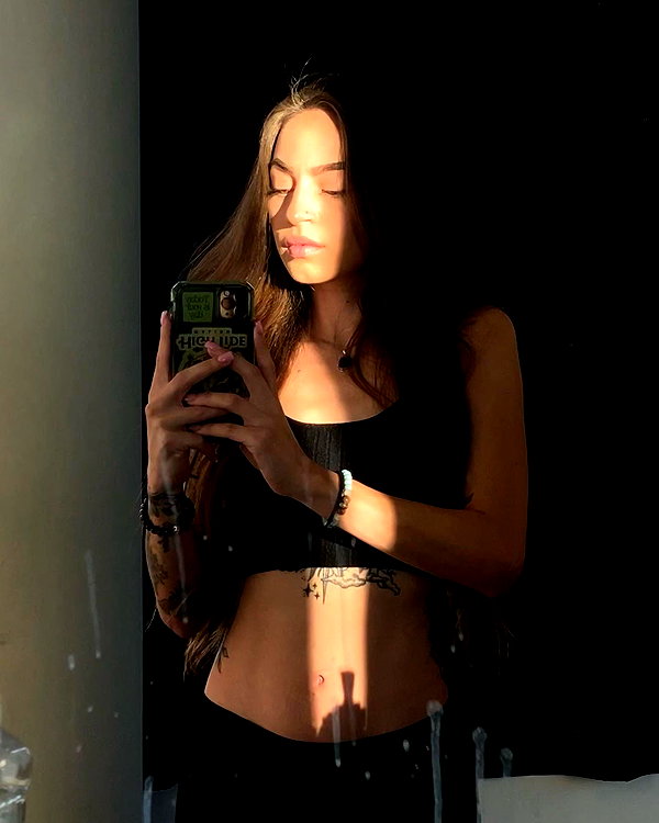 zoe.serena instagram image archive image