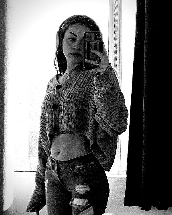 zoe.serena instagram image archive image