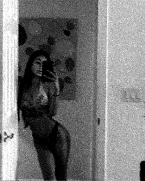 zoe.serena instagram image archive image