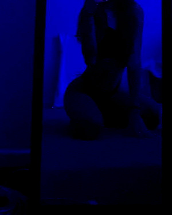 zoe.serena instagram image archive image