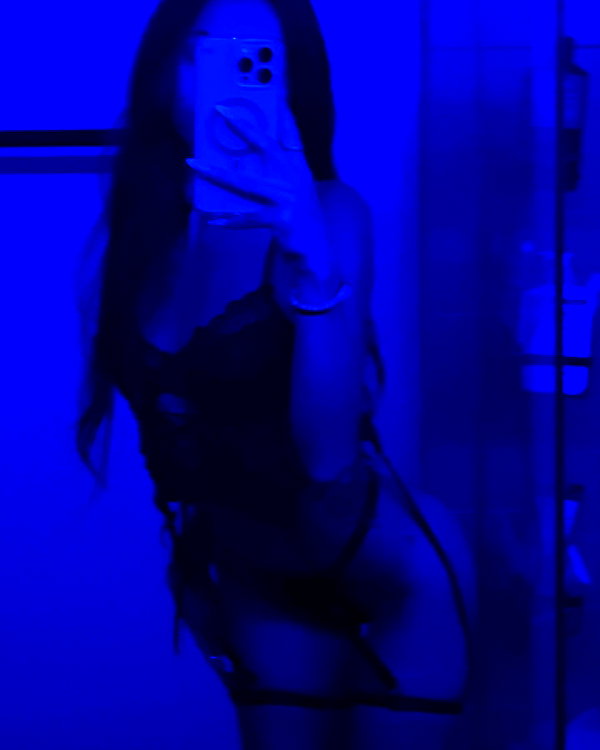 zoe.serena instagram image archive image