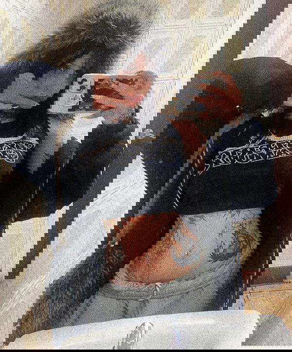 zommmbri image ~ Altpins