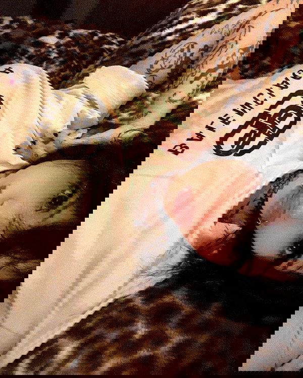 zommmbri image ~ Altpins