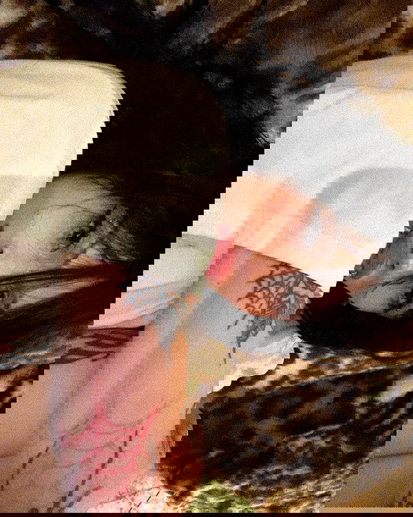 zommmbri image ~ Altpins