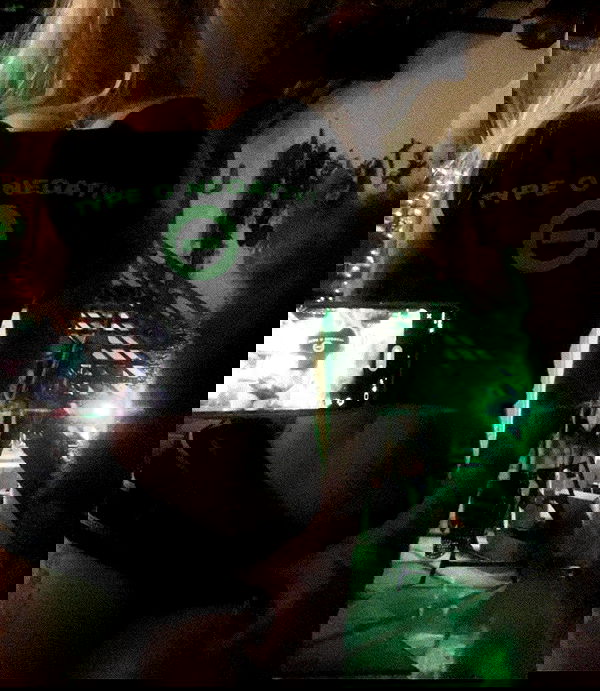 zommmbri image ~ Altpins